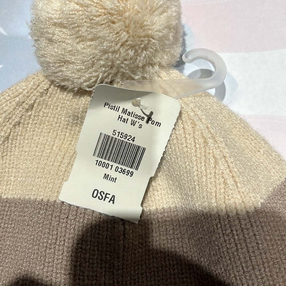 Pistil Woman’s Matisse Pom Hat - Picture 3 of 5